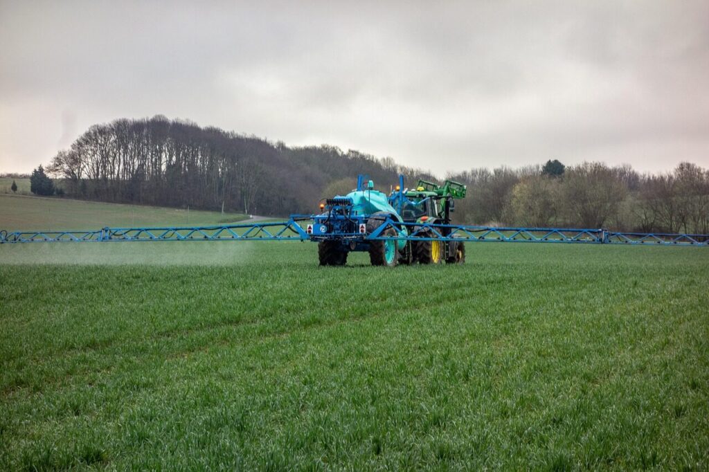 tractor, fertilizer, pesticide, spray, agriculture, field, rural, nature, machine, farmer, fertilize, fertilizer, fertilizer, fertilizer, fertilizer, fertilizer, pesticide, pesticide
