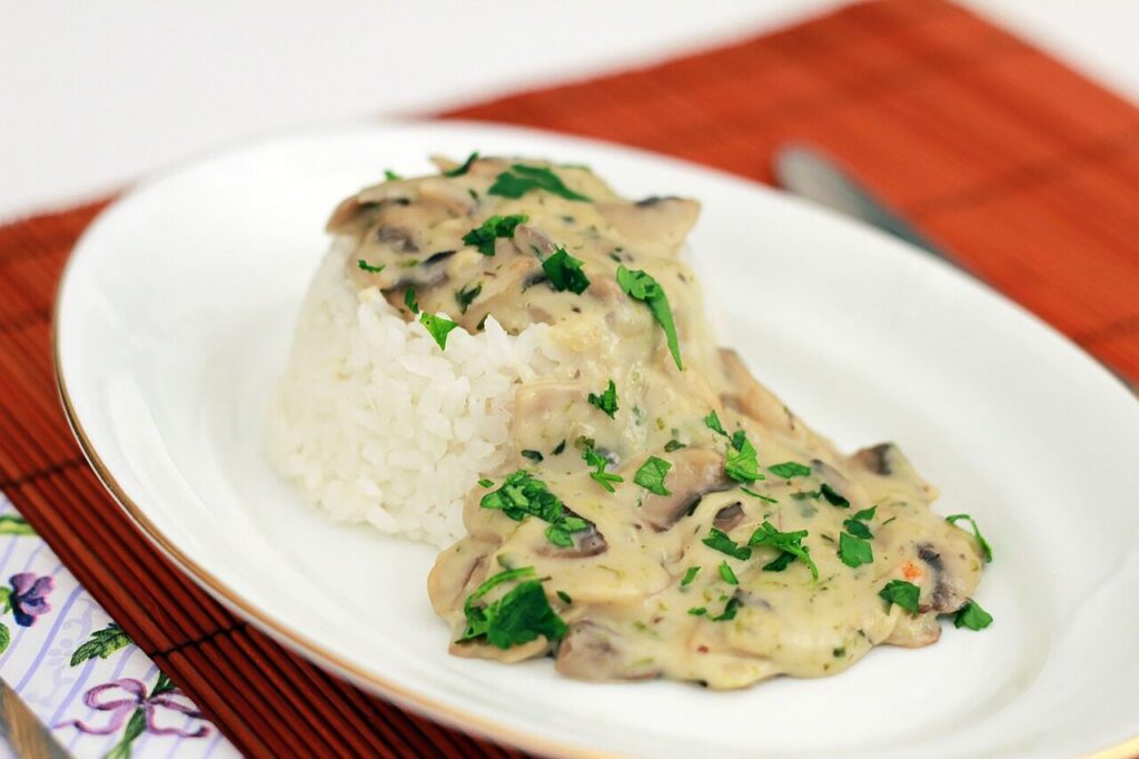 food, mushroom, rice, mushroom sauce, mushroom stew, mushroom sauce, mushroom sauce, mushroom sauce, mushroom sauce, mushroom sauce, mushroom stew