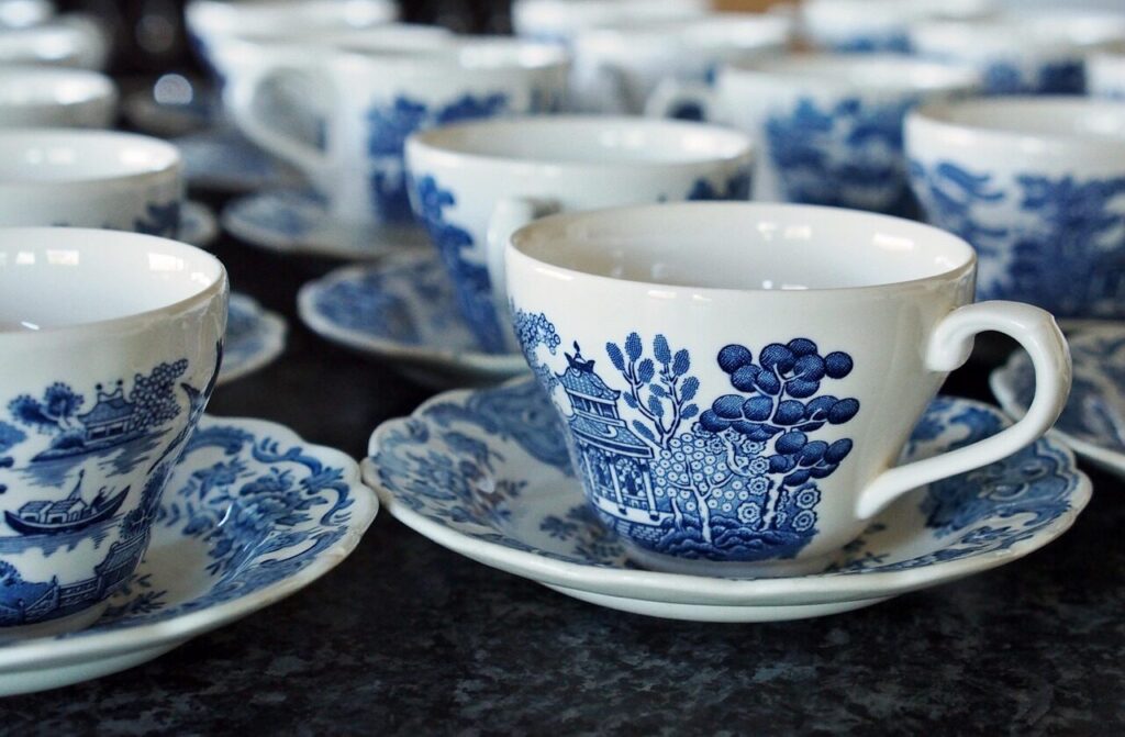 tea, cups, teacup, coffee, cup of tea, vintage, mug, table, coffee cup, breakfast, porcelain, pattern
