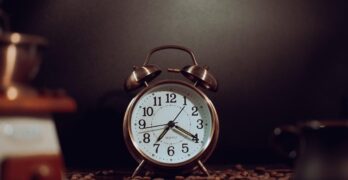clock, coffee cup, alarm clock, coffee, cup, coffee grinder, grains