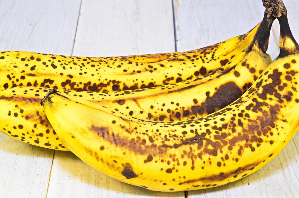banana, ripe banana, fruit, healthy food, juicy, food, fiber, fresh fruit, southern fruit, ripe