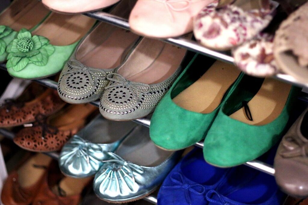 shoes, shoe cabinet, women's shoes, ballerinas, shoe rack, women, to dye, multicoloured, diversity, seeks, shopping, shoes, shoe cabinet, shoe rack, shoe rack, shoe rack, shoe rack, shoe rack