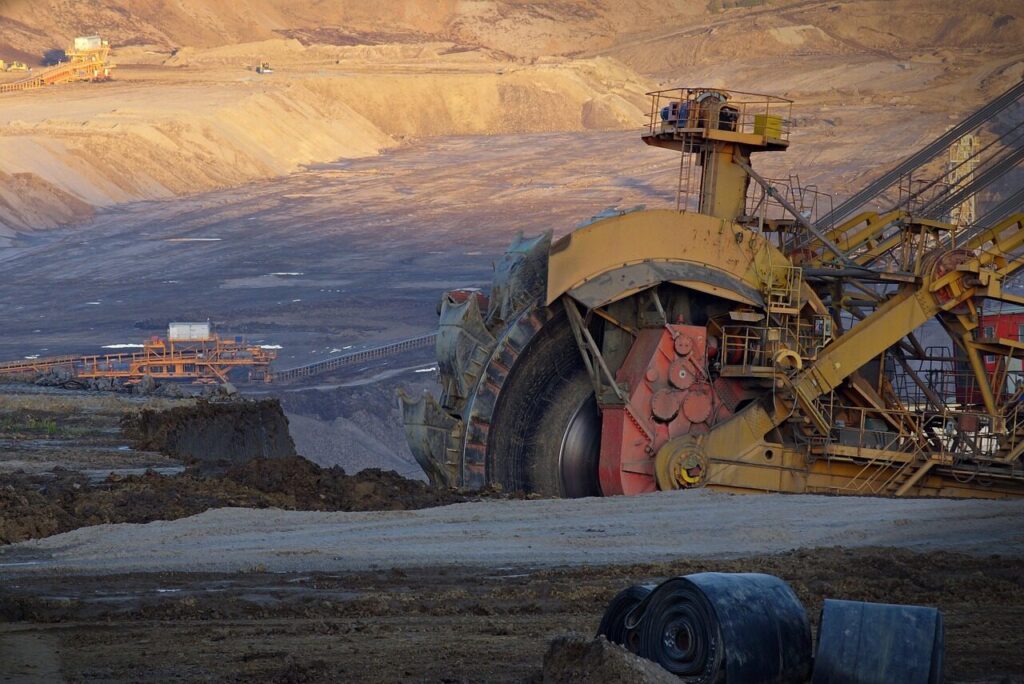 excavator, wheel, extraction, coal, strip-mine, coal mining, industry, mine, doly, large machine, surface, earth, surface mining, mining, mine, mining, mining, mining, mining, mining