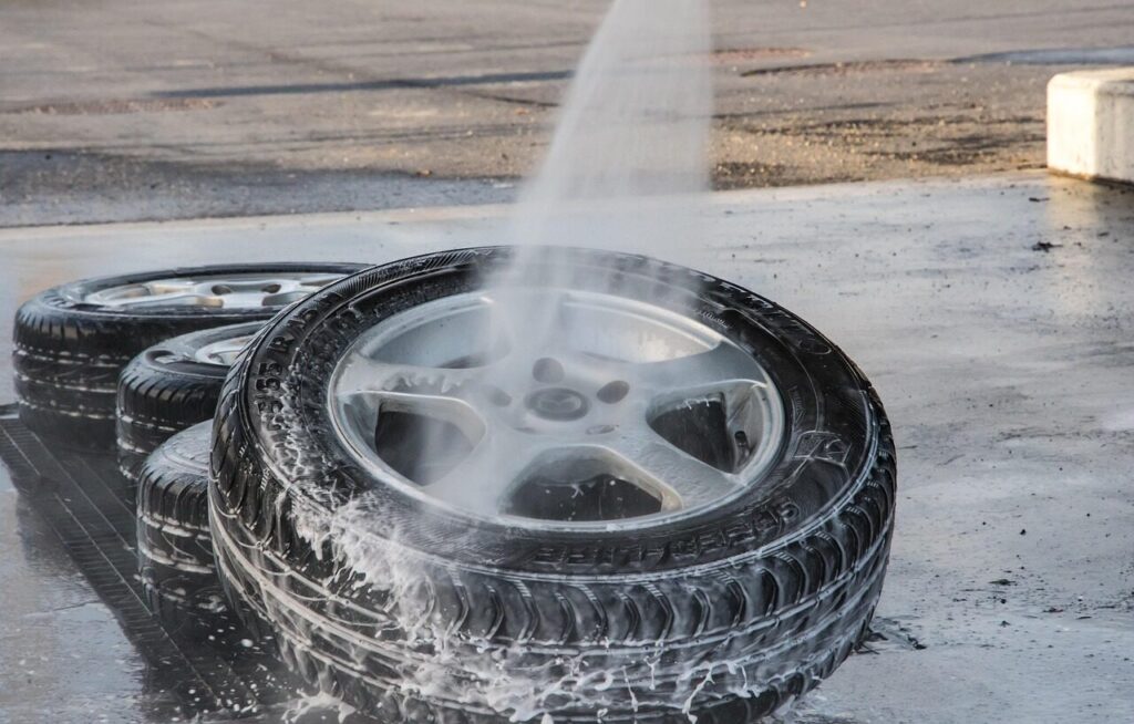 tire, to wash, car wallpapers, lance wash, automobile, tyres, car, rim, tire service, clean, nature, foam, high-pressure cleaner, to clean, frothy, water, wet