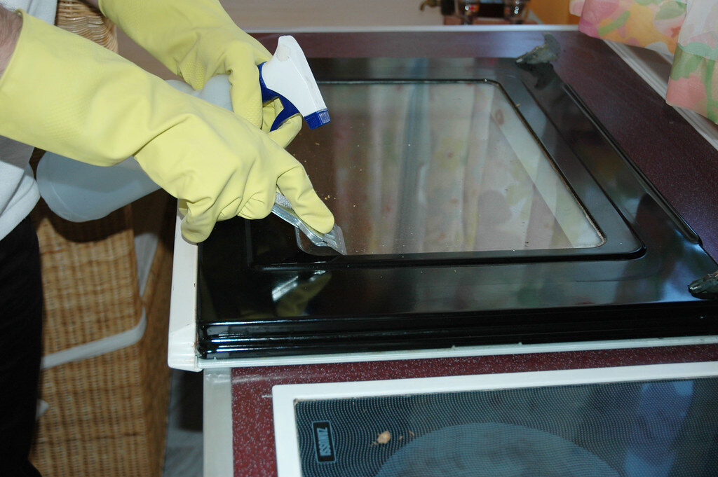 Cleaning Oven Door