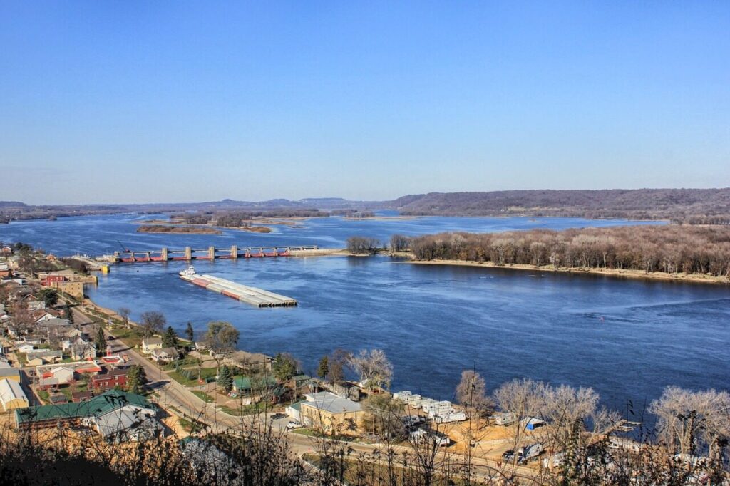 bellevue, iowa, city, town, buildings, shoreline, scenic, mississippi river, dam, architecture, outside, hdr, iowa, iowa, iowa, mississippi river, mississippi river, mississippi river, mississippi river, mississippi river