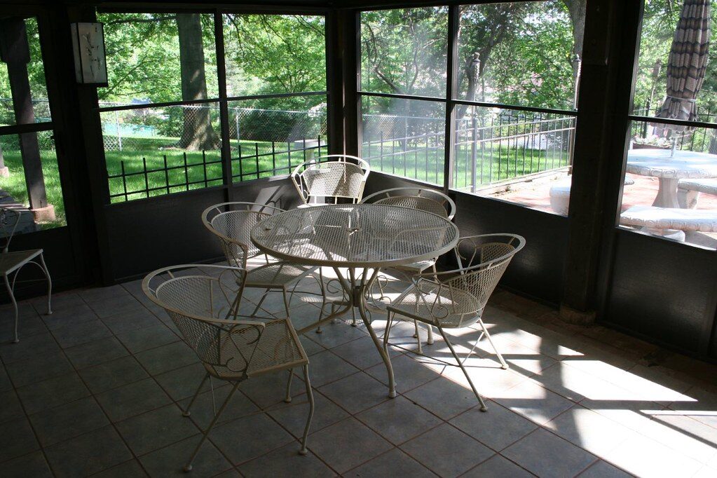Screened Patio or Lanai