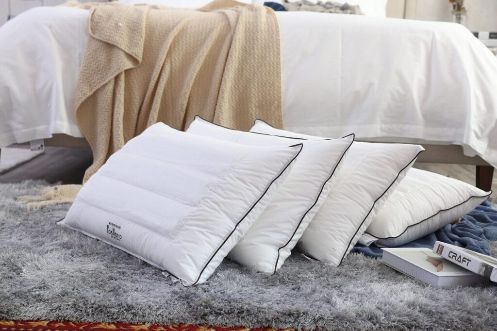bedding, pillow, bed linings, bedclothes, bedding, bedclothes, bedclothes, bedclothes, bedclothes, bedclothes