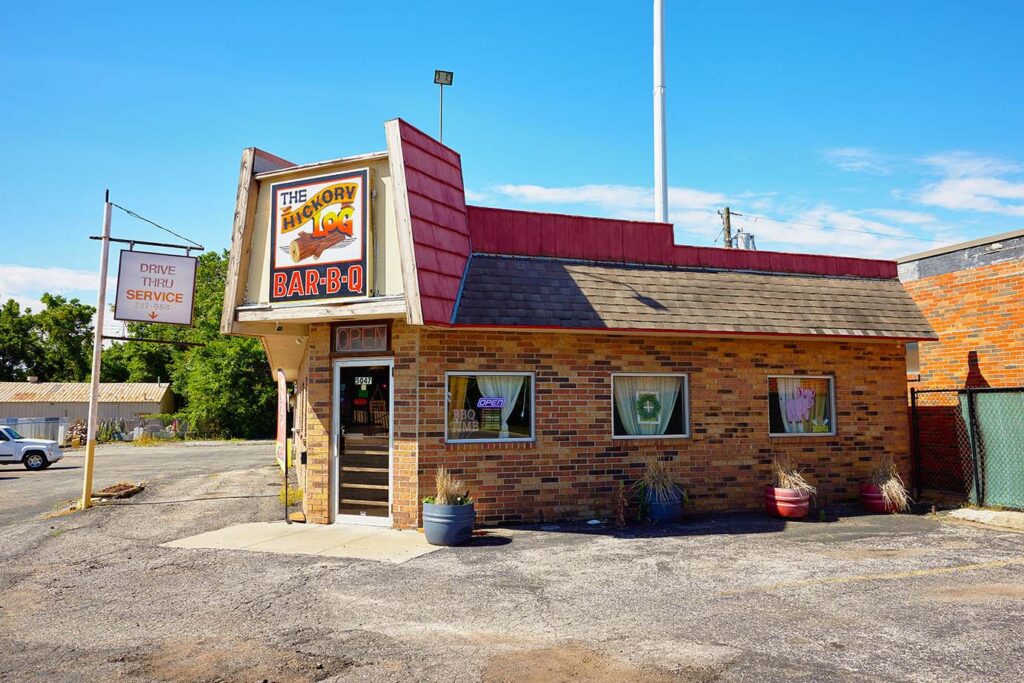 The Hickory Log Bar B Q (Kansas City, KS)