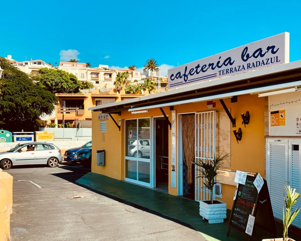 brown and white Cafeteria Bar building