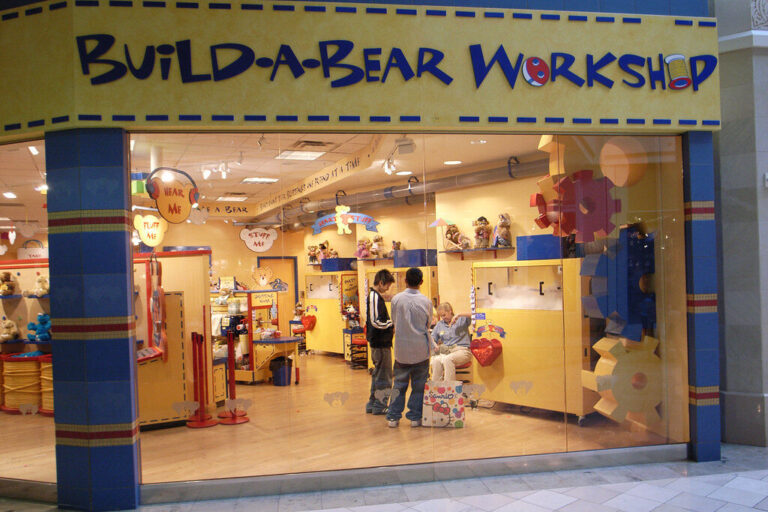 20 Stores Every Kid Loved in the Early 2000s | The WiC Project Blog